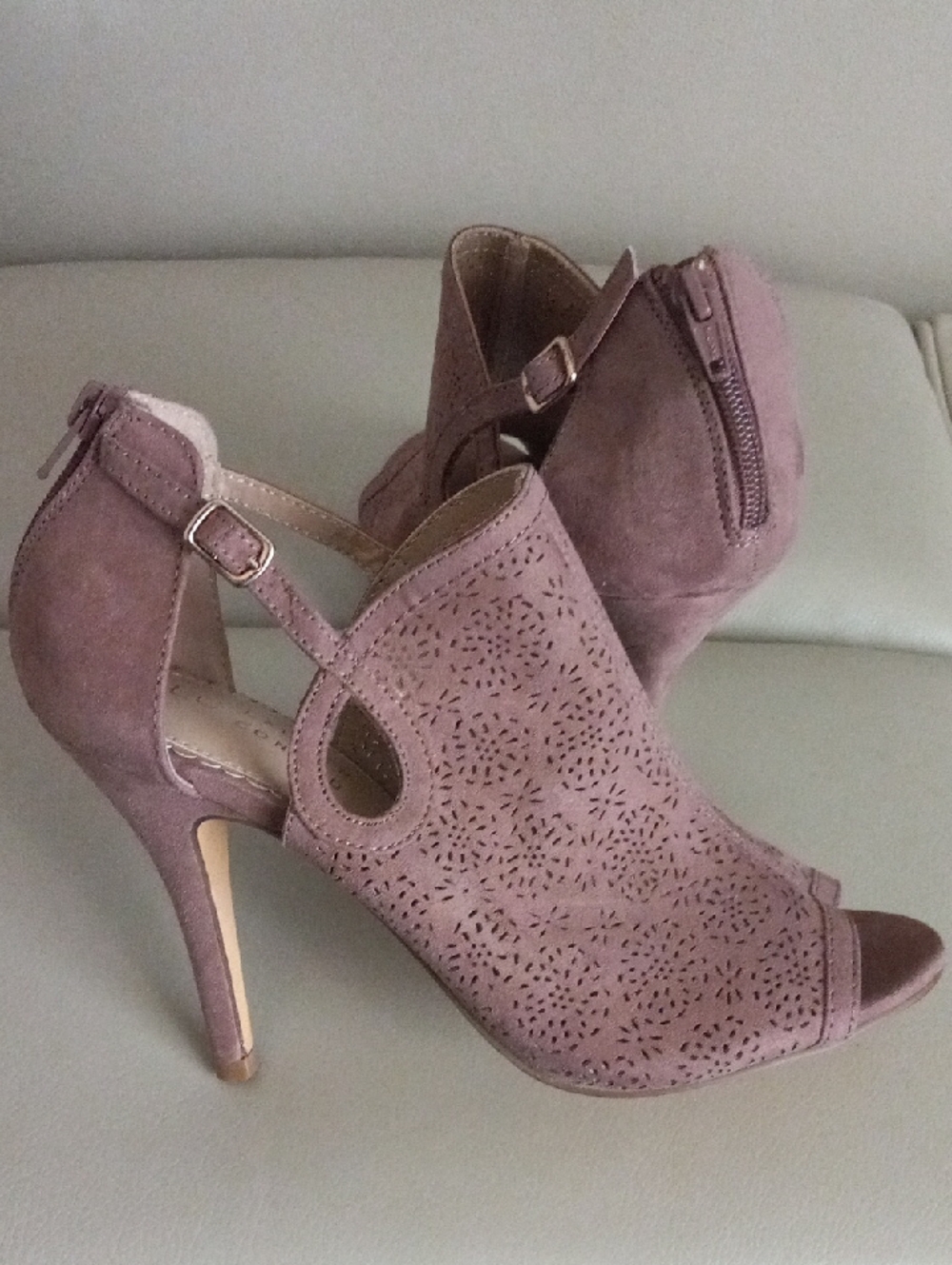 Women's Dusty Pink Suede Peep-Toe Heels 8.5 M